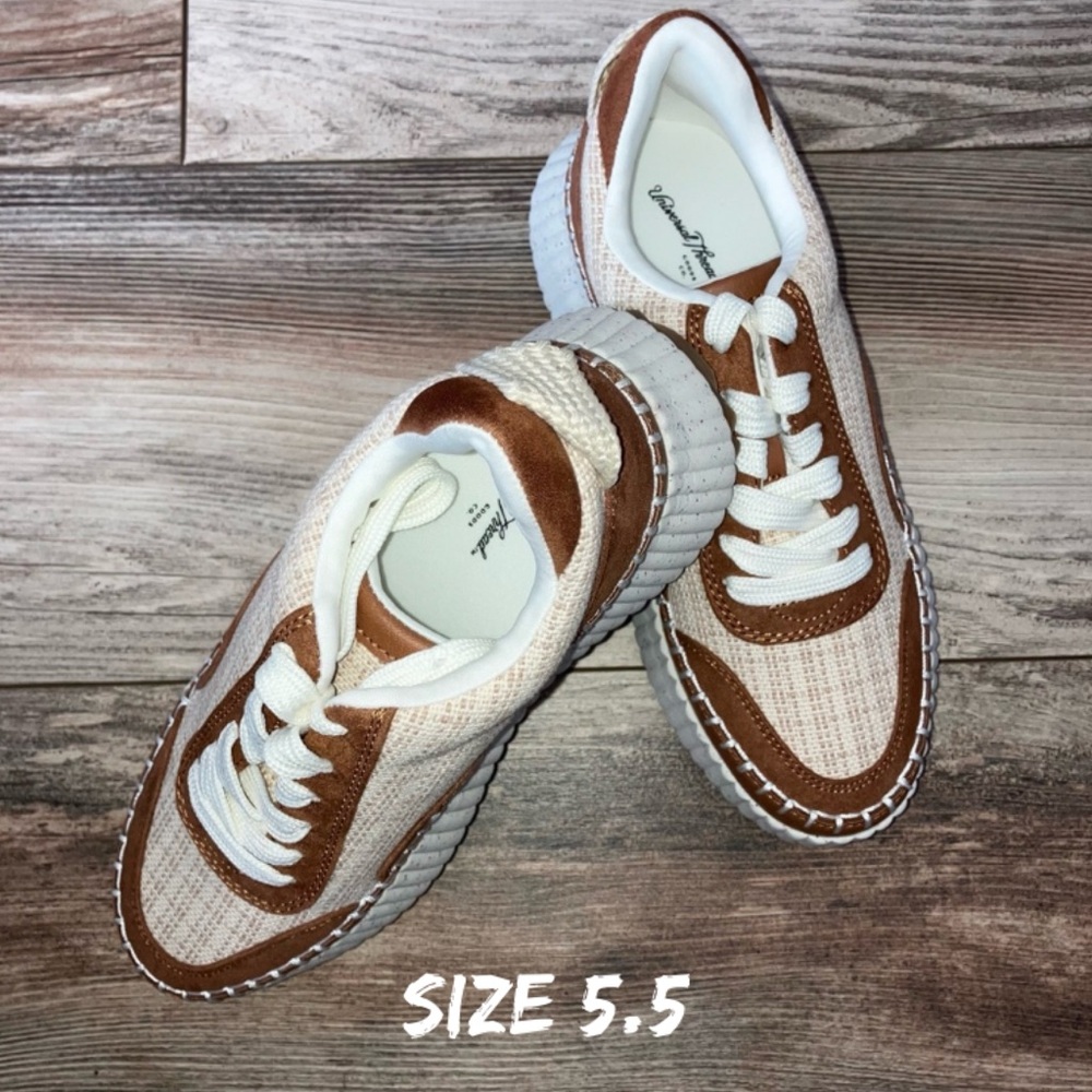 Women’s Persephone Sneakers in Tan NWOT
